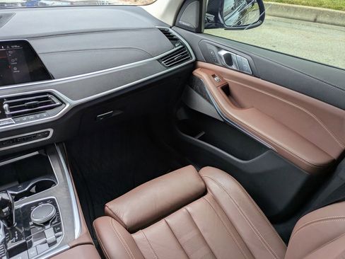 Used 2022 BMW X7 xDrive40i w/ Premium Package image 25