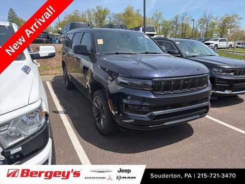 Certified 2025 Jeep Grand Wagoneer L Series III w/ Rear Seat Video Group 1 AWD/4WD image 1