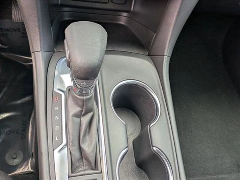 Used 2023 Chevrolet Equinox LT FWD image 11