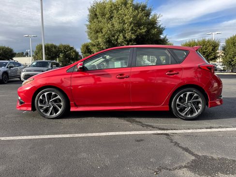 Certified 2018 Toyota Corolla iM image 7