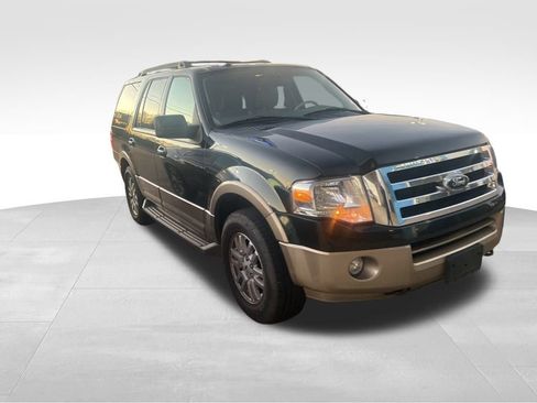 Used 2014 Ford Expedition XLT w/ Equipment Group 202A image 8