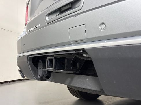 Used 2025 GMC Yukon XL Denali AWD/4WD image 17