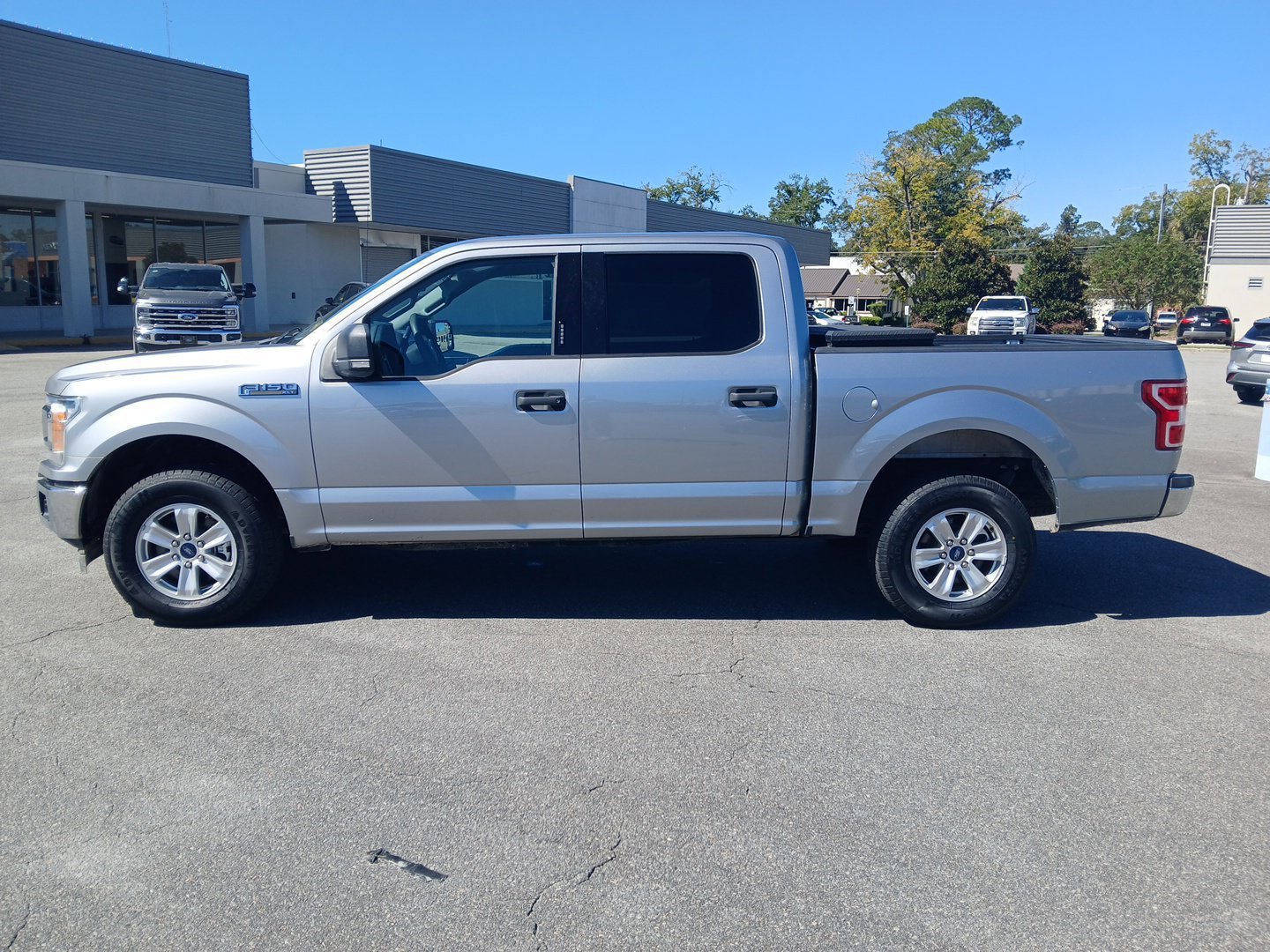 Used 2020 Ford F150 XLT w/ Trailer Tow Package AWD/4WD image 6