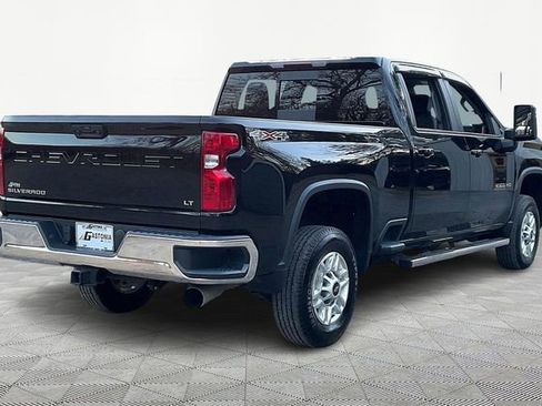 Used 2025 Chevrolet Silverado 2500 LT w/ Leather Package image 5