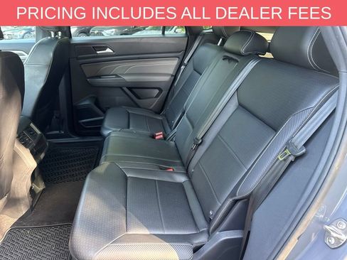 Used 2021 Volkswagen Atlas Cross Sport SEL R-Line AWD/4WD image 12