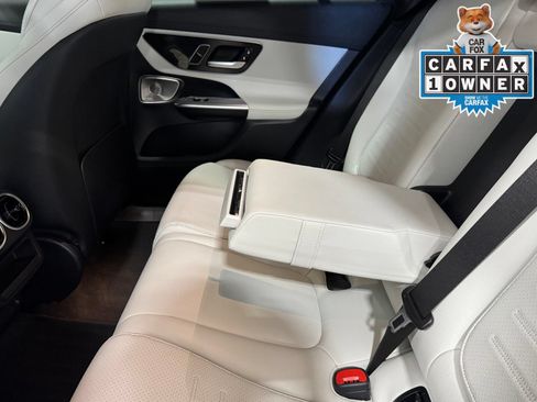 Used 2023 Mercedes-Benz GLC 300 image 38
