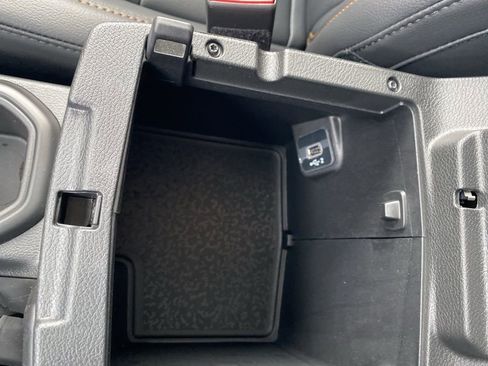 Used 2025 Jeep Gladiator Sport image 31