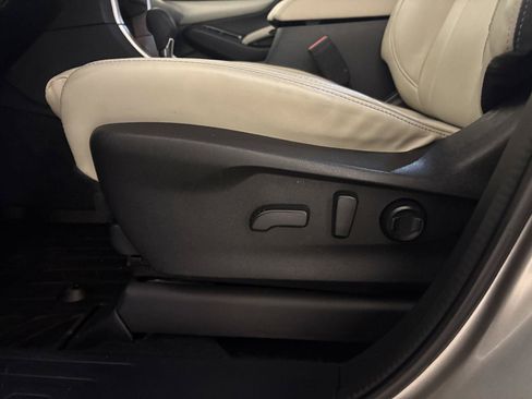 Used 2020 Subaru Ascent Limited AWD/4WD image 11