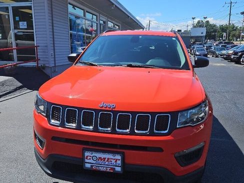 Used 2018 Jeep Compass Sport w/ Tech Group AWD/4WD image 9