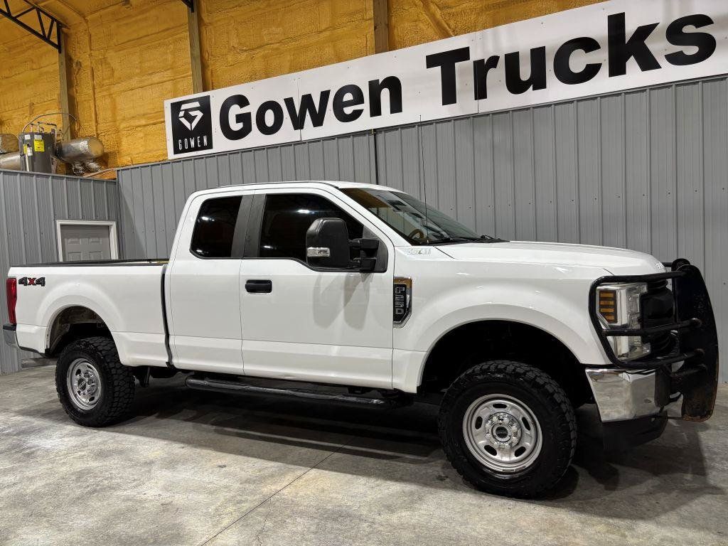 Used 2018 Ford F250 XL w/ Power Equipment Group AWD/4WD image 3