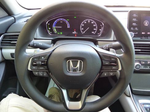 Used 2019 Honda Accord Hybrid image 37