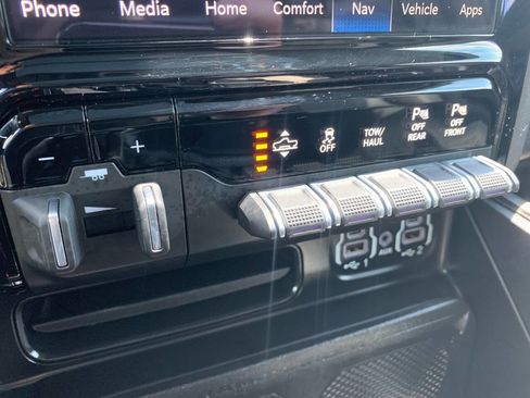 Used 2023 RAM 1500 Rebel w/ Rebel Level 2 Equipment Group AWD/4WD image 26
