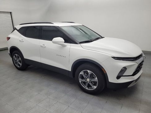 Used 2024 Chevrolet Blazer LT w/ Convenience Package FWD image 11