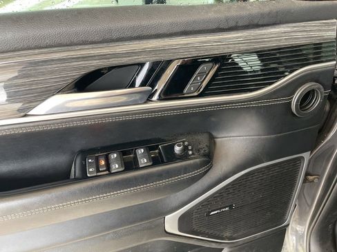 Used 2022 Jeep Wagoneer Series II AWD/4WD image 16