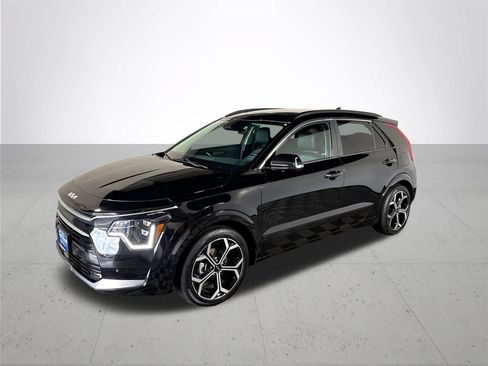 Certified 2025 Kia Niro SX Touring FWD image 2