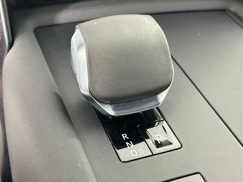 Used 2022 Land Rover Discovery HSE R-Dynamic image 27