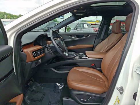 Certified 2023 Lincoln Nautilus Reserve AWD/4WD image 13