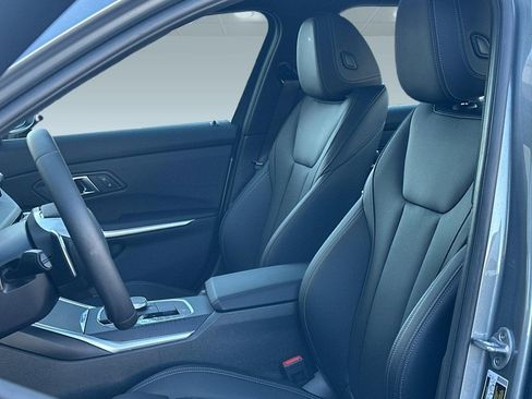 Used 2025 BMW 330i Sedan w/ Premium Package image 4