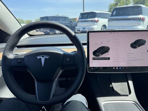 Used 2022 Tesla Model 3 Standard Range RWD image 20