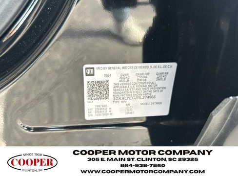 Used 2024 GMC Terrain AT4 w/ Tech Package AWD/4WD image 29