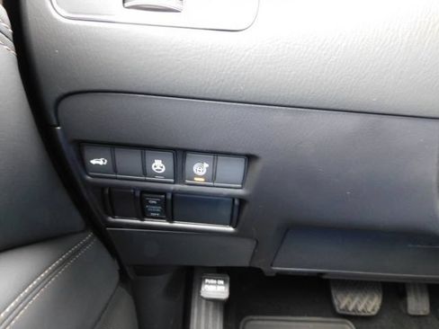 Certified 2023 Nissan Armada Platinum w/ Captain's Chairs Package RWD image 24