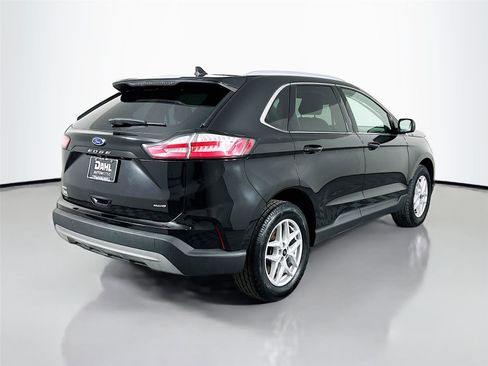 Used 2024 Ford Edge SEL w/ Convenience Package image 13