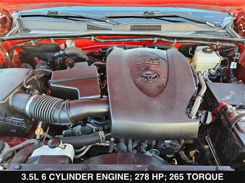 Used 2017 Toyota Tacoma TRD Off-Road image 35