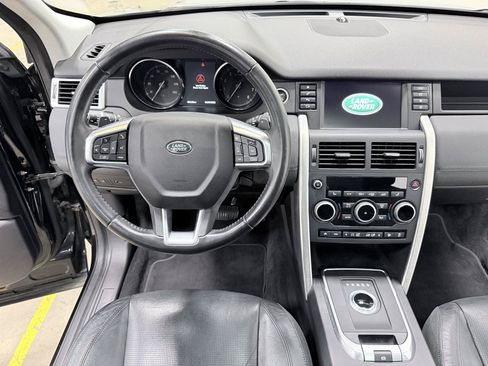 Used 2017 Land Rover Discovery Sport HSE AWD/4WD image 40