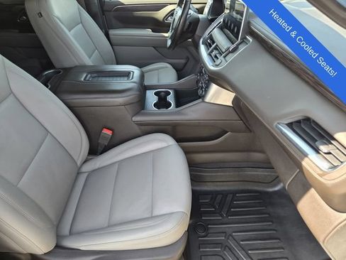 Used 2021 Chevrolet Tahoe Z71 w/ Luxury Package AWD/4WD image 13
