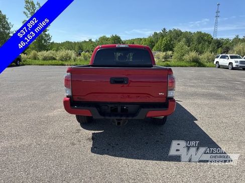 Used 2022 Toyota Tacoma TRD Sport AWD/4WD image 5