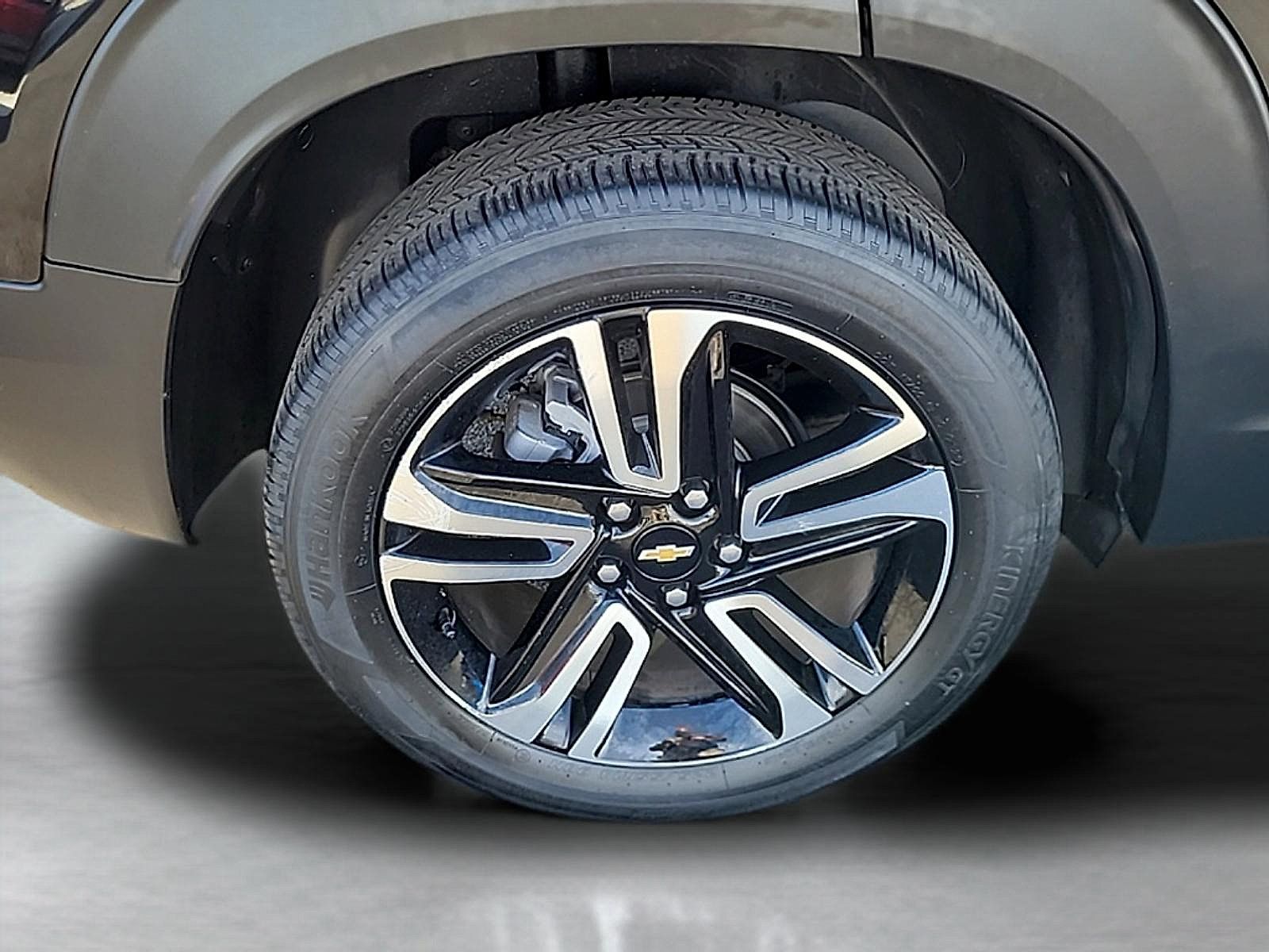 Used 2023 Chevrolet TrailBlazer LT FWD image 9