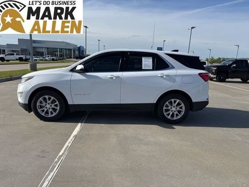 Used 2018 Chevrolet Equinox LT FWD image 3