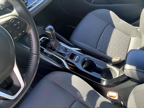 Used 2022 Toyota Corolla SE FWD image 16
