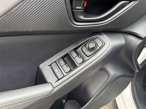 Used 2026 Subaru Crosstrek 2.0i Premium image 12