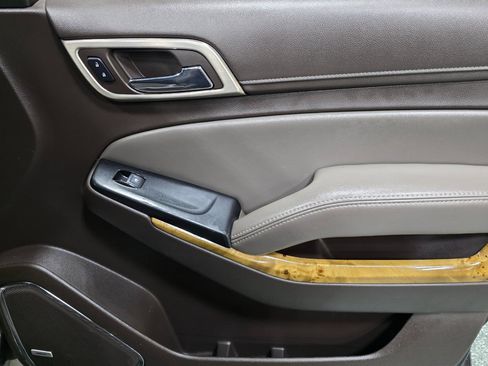 Used 2017 GMC Yukon Denali w/ Open Road Package image 39