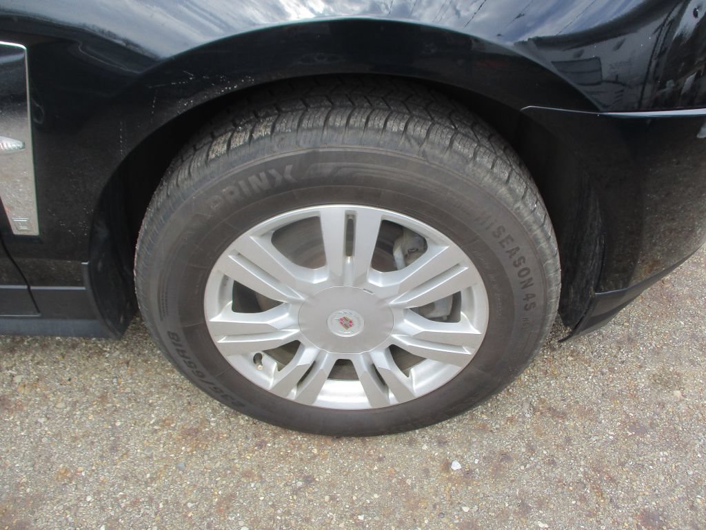 Used 2012 Cadillac SRX Luxury FWD image 3