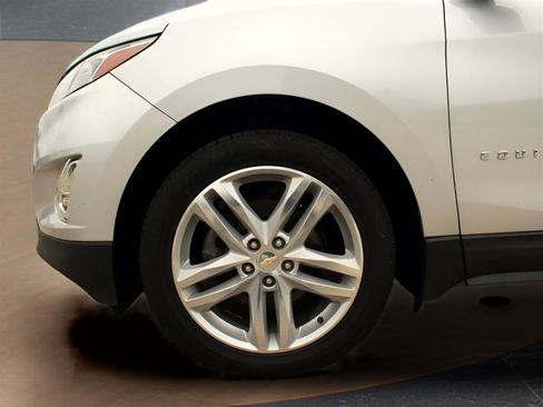 Used 2019 Chevrolet Equinox Premier image 7