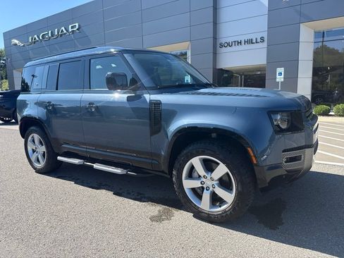 Used 2024 Land Rover Defender 110 X-Dynamic SE AWD/4WD image 3