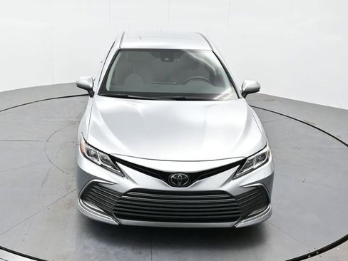 Used 2022 Toyota Camry LE image 30