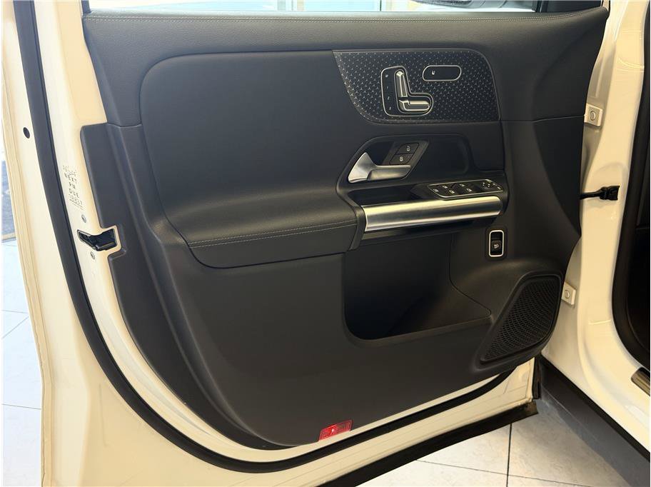 Used 2025 Mercedes-Benz GLA 250 4MATIC image 10