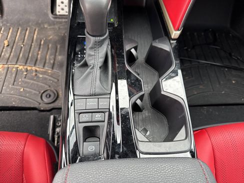 Used 2025 Toyota Camry XSE image 17