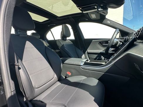 Used 2025 Mercedes-Benz C 300 Sedan image 16