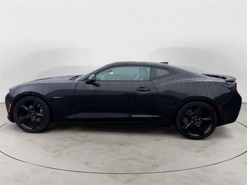 Used 2017 Chevrolet Camaro SS image 2