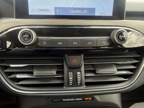 Used 2020 Ford Escape Titanium AWD/4WD image 21