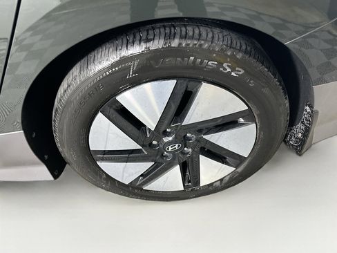 Used 2024 Hyundai Ioniq 6 SE image 11