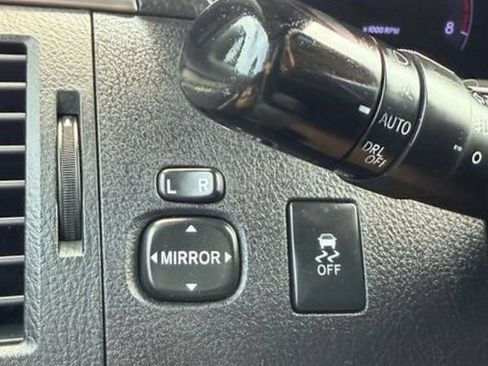 Used 2011 Toyota Avalon FWD image 26