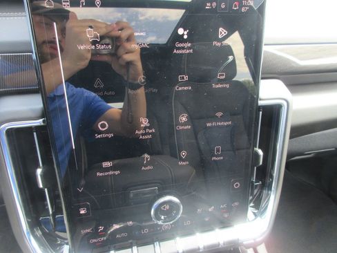 New 2026 GMC Yukon XL Elevation w/ Elevation Premium Package AWD/4WD image 19