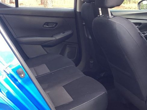 Used 2024 Nissan Sentra SV image 11