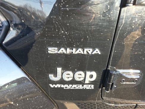 Used 2020 Jeep Wrangler Unlimited Sahara image 52