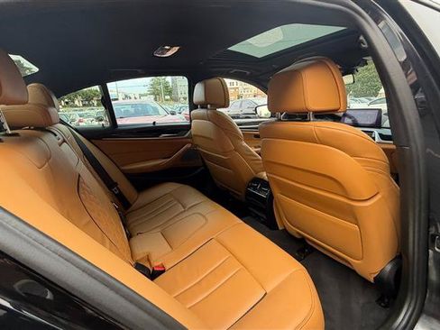 Used 2019 BMW M550i xDrive AWD/4WD image 14